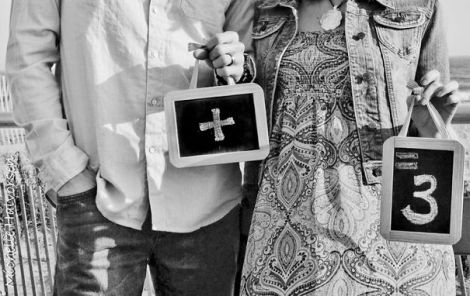 creative-pregnancy-announcement-card-11__605